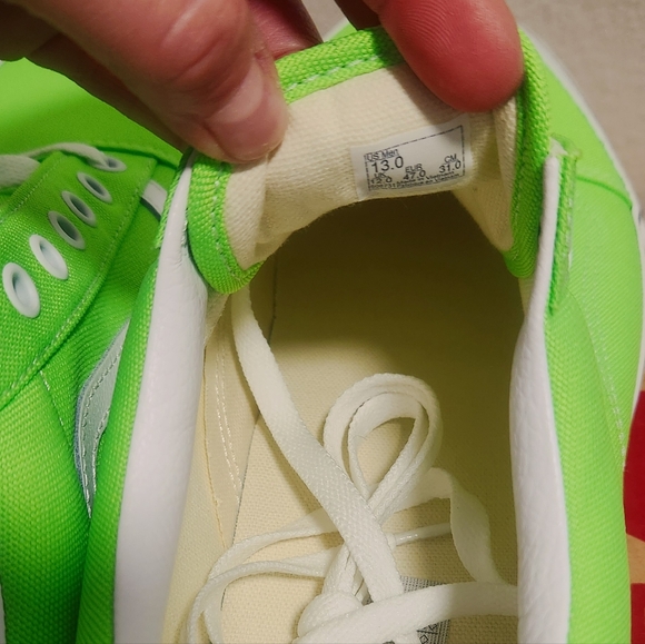 New VANS Mens 13 Neon Green Gecko Old Skool Skater Lace Up NIB - Picture 8 of 9